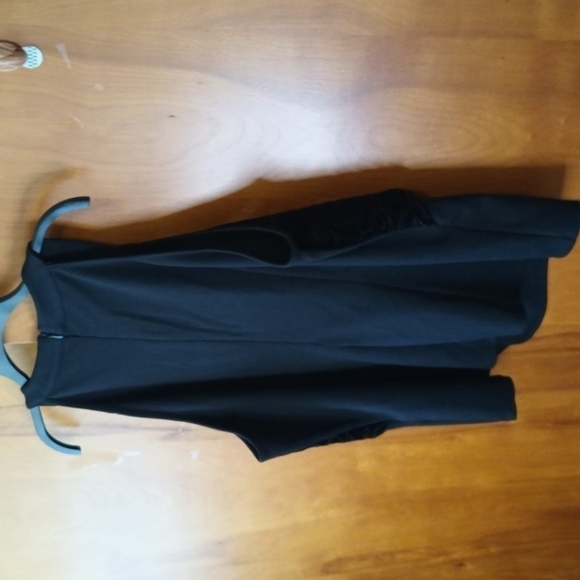 (d1-4) Black halter neck floral lace front tank XXL - Picture 5 of 5